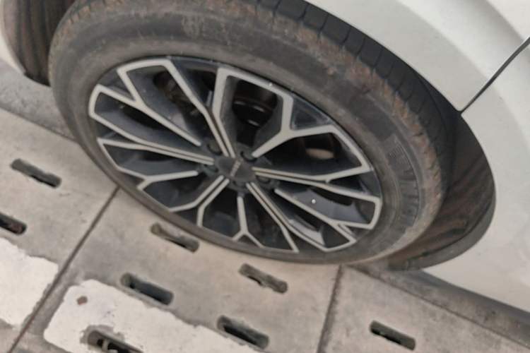 Used Zeekr 007 2025 Long-Range Rear-Wheel-Drive Intelligent Driving Version 100 kWh Exterior 5