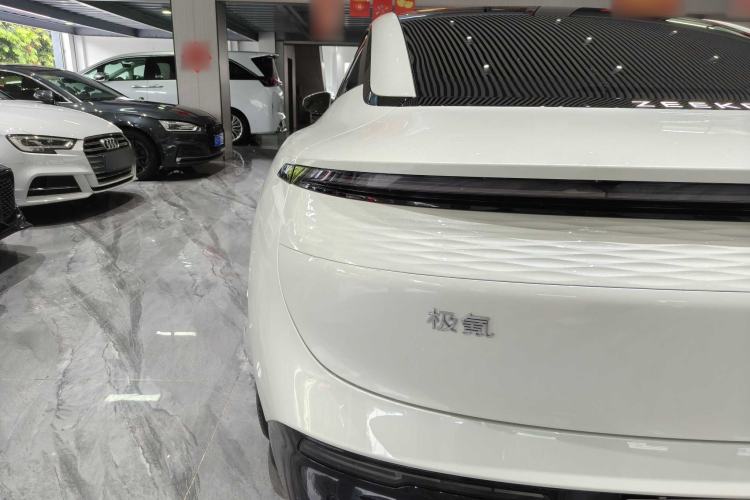 Used Zeekr 007 2025 Rear-Drive Intelligent Driving Version 75 kWh Exterior 6
