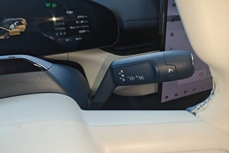 Used Zeekr 007 2025 Rear-Drive Intelligent Driving Version 75 kWh Gear Lever