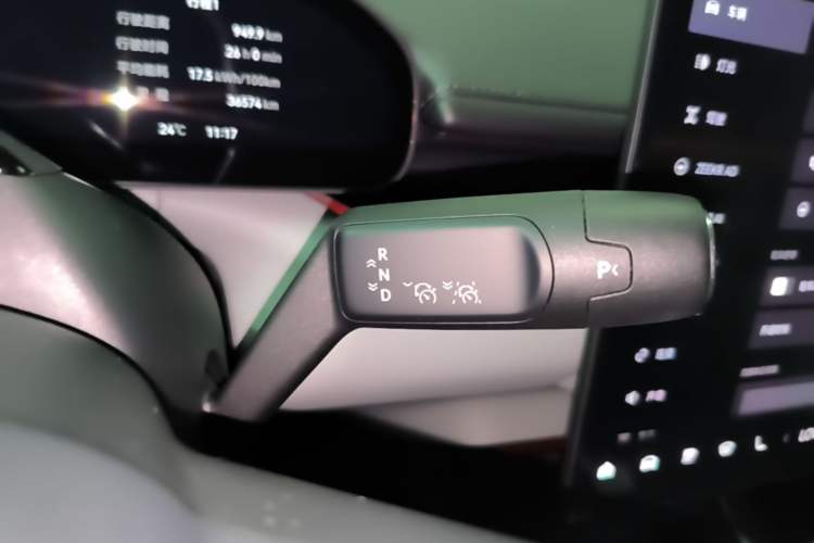 Used Zeekr 007 2025 Rear-Drive Intelligent Driving Version 75 kWh Gear Lever