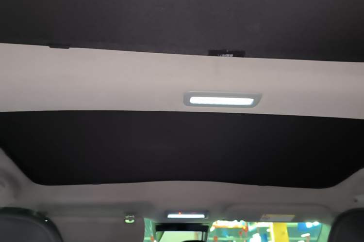 Used Zeekr 007 2025 Rear-Drive Intelligent Driving Version 75 kWh Headliner