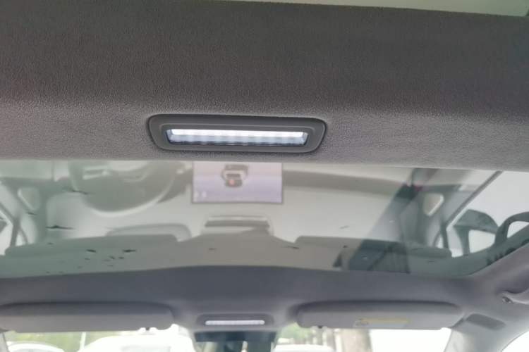 Used Zeekr 007 2025 Long-Range Rear-Wheel-Drive Intelligent Driving Version 100 kWh Headliner