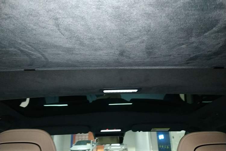 Used Zeekr 007 2025 Long-Range Rear-Wheel-Drive Intelligent Driving Version 100 kWh Headliner