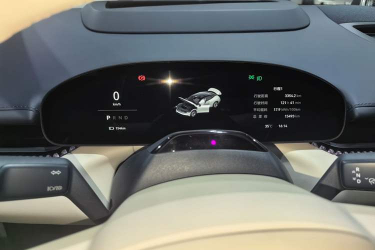 Used Zeekr 007 2025 Long-Range Rear-Wheel-Drive Intelligent Driving Version 100 kWh Instrument Cluster