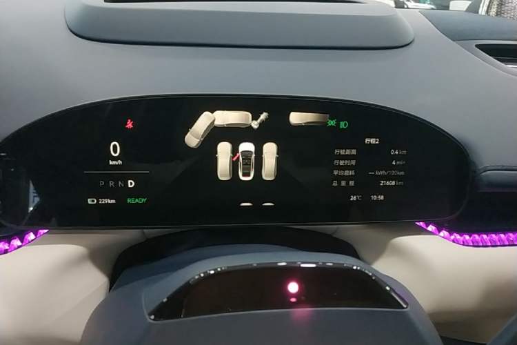 Used Zeekr 007 2025 Long-Range Rear-Wheel-Drive Intelligent Driving Version 100 kWh Instrument Cluster