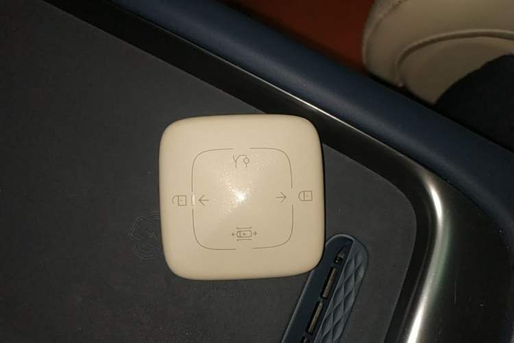Used Zeekr 007 2025 Rear-Drive Intelligent Driving Version 75 kWh Interior 1