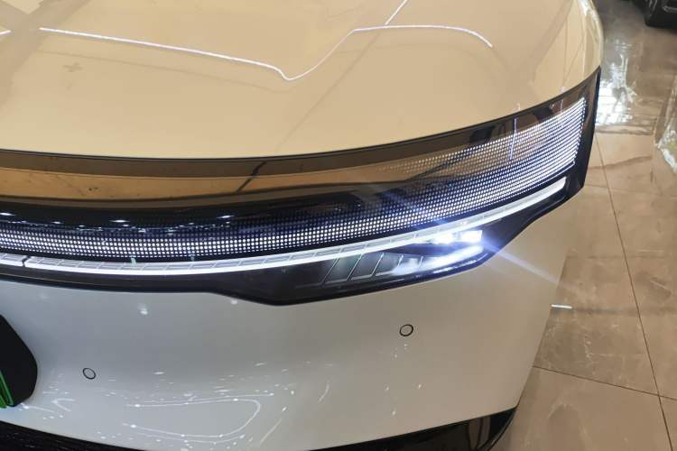 Used Zeekr 007 2025 Four-Wheel Drive Intelligent Driving Version 75 kWh Left Front Headlight