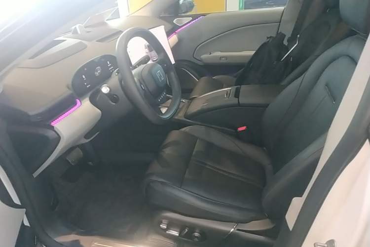 Used Zeekr 007 2025 Rear-Drive Intelligent Driving Version 75 kWh Left Front Seat