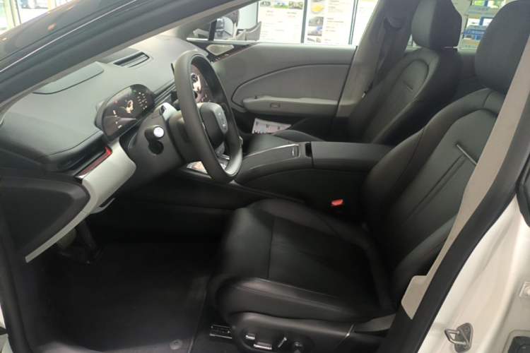 Used Zeekr 007 2025 Long-Range Rear-Wheel-Drive Intelligent Driving Version 100 kWh Left Front Seat