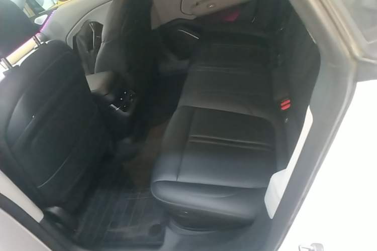 Used Zeekr 007 2025 Rear-Drive Intelligent Driving Version 75 kWh Left Rear Seat