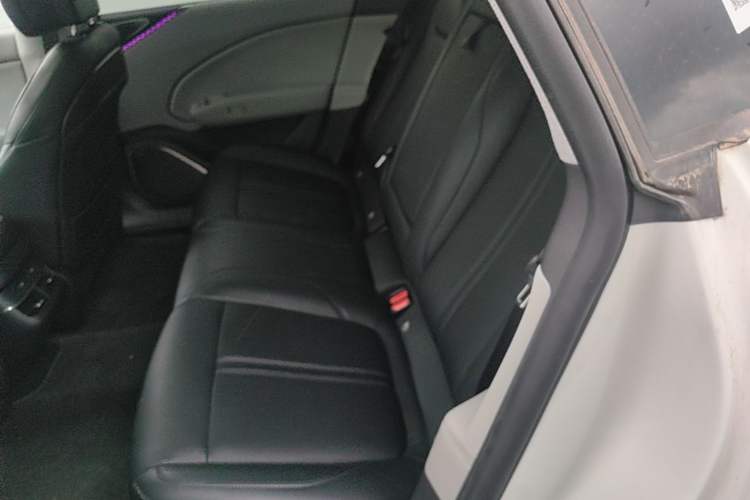 Used Zeekr 007 2025 Long-Range Rear-Wheel-Drive Intelligent Driving Version 100 kWh Left Rear Seat
