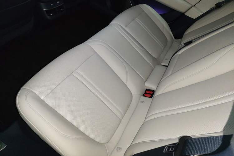 Used Zeekr 007 2025 Rear-Drive Intelligent Driving Version 75 kWh Left Rear Seat