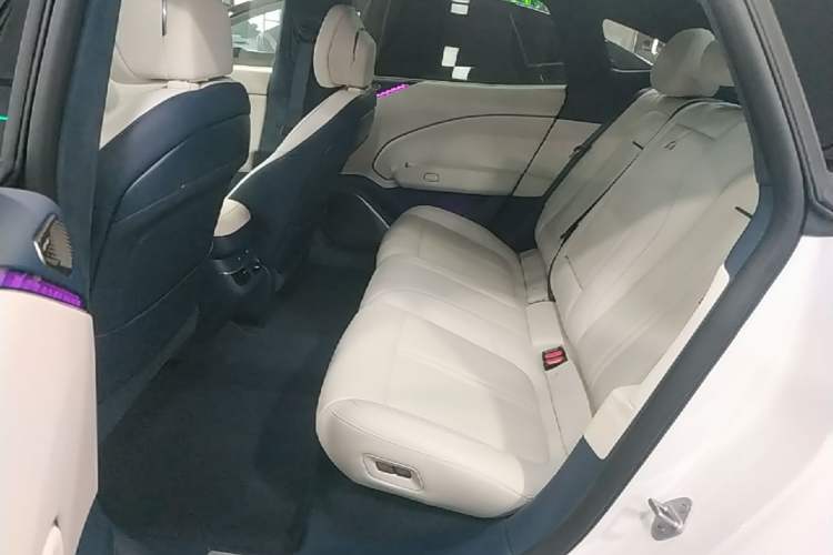 Used Zeekr 007 2025 Long-Range Rear-Wheel-Drive Intelligent Driving Version 100 kWh Left Rear Seat