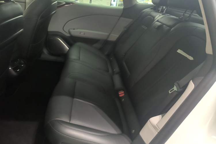 Used Zeekr 007 2025 Long-Range Rear-Wheel-Drive Intelligent Driving Version 100 kWh Left Rear Seat
