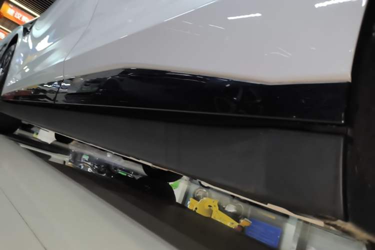 Used Zeekr 007 2025 Rear-Drive Intelligent Driving Version 75 kWh Left Side Sill