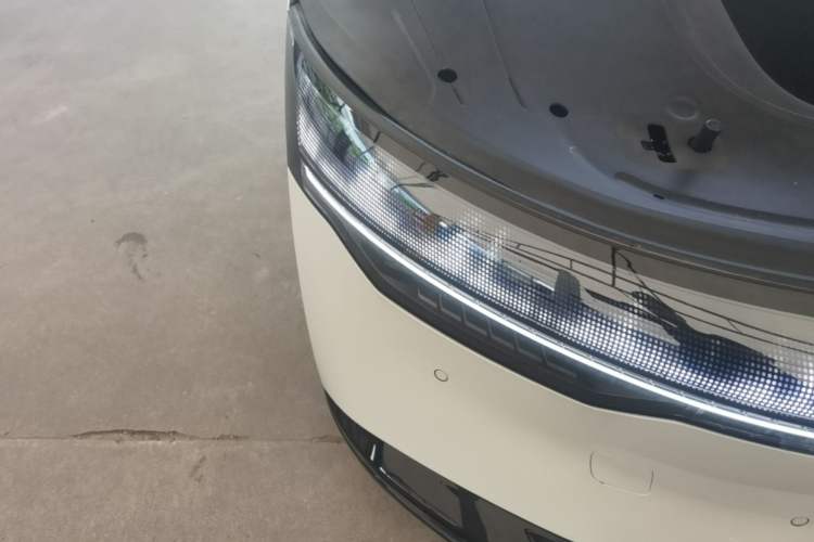 Used Zeekr 007 2025 Long-Range Rear-Wheel-Drive Intelligent Driving Version 100 kWh Right Front Headlight
