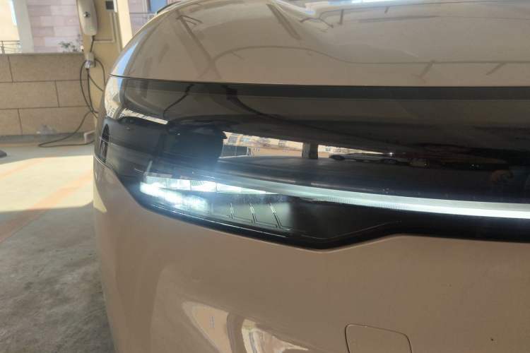 Used Zeekr 007 2025 Rear-Drive Intelligent Driving Version 75 kWh Right Front Headlight
