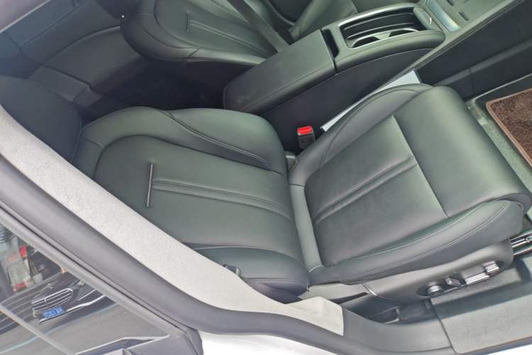 Used Zeekr 007 2025 Rear-Drive Intelligent Driving Version 75 kWh Right Front Seat
