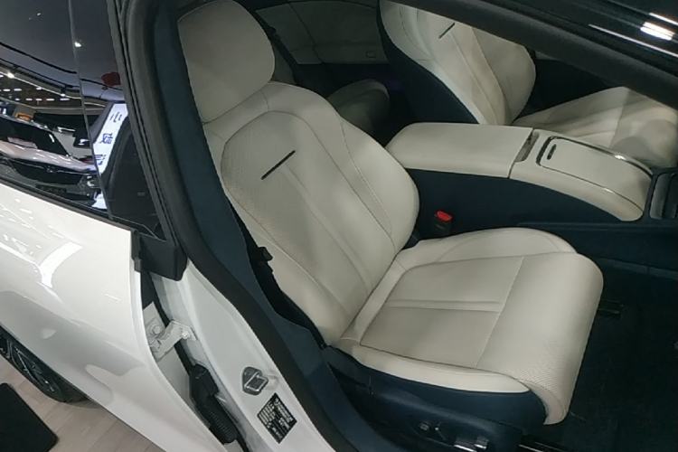Used Zeekr 007 2025 Long-Range Rear-Wheel-Drive Intelligent Driving Version 100 kWh Right Front Seat
