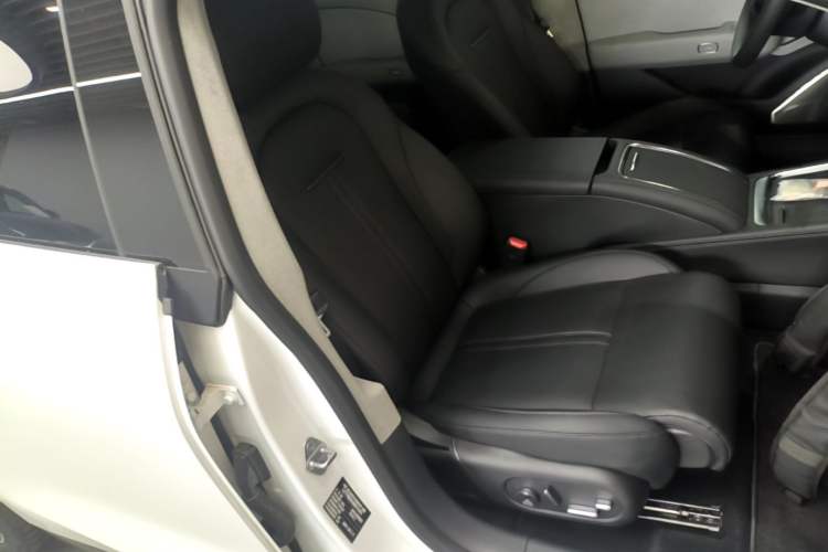 Used Zeekr 007 2025 Long-Range Rear-Wheel-Drive Intelligent Driving Version 100 kWh Right Front Seat