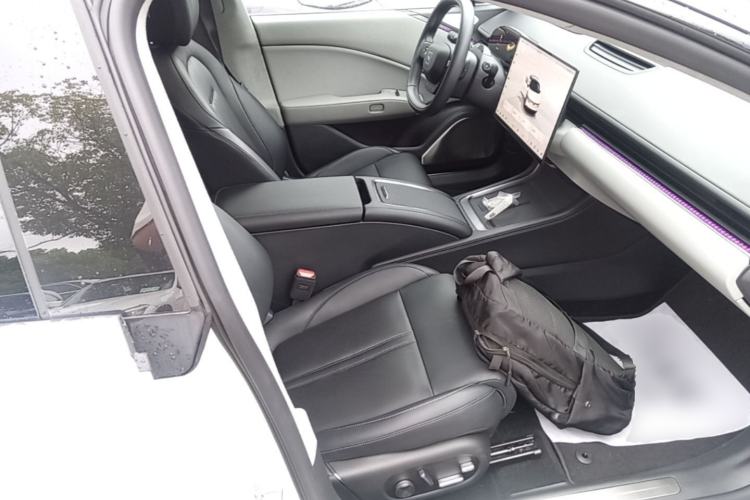 Used Zeekr 007 2025 Long-Range Rear-Wheel-Drive Intelligent Driving Version 100 kWh Right Front Seat