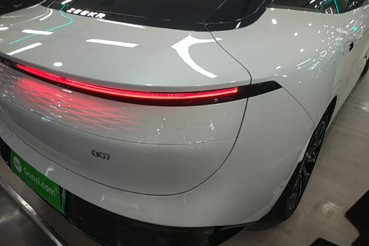 Used Zeekr 007 2025 Long-Range Rear-Wheel-Drive Intelligent Driving Version 100 kWh Right Rear Taillight