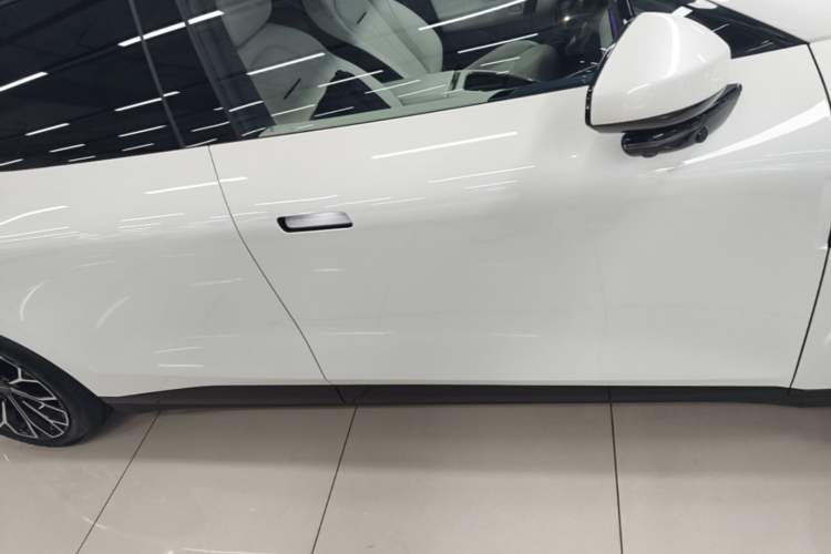 Used Zeekr 007 2025 Long-Range Rear-Wheel-Drive Intelligent Driving Version 100 kWh Right Side Sill