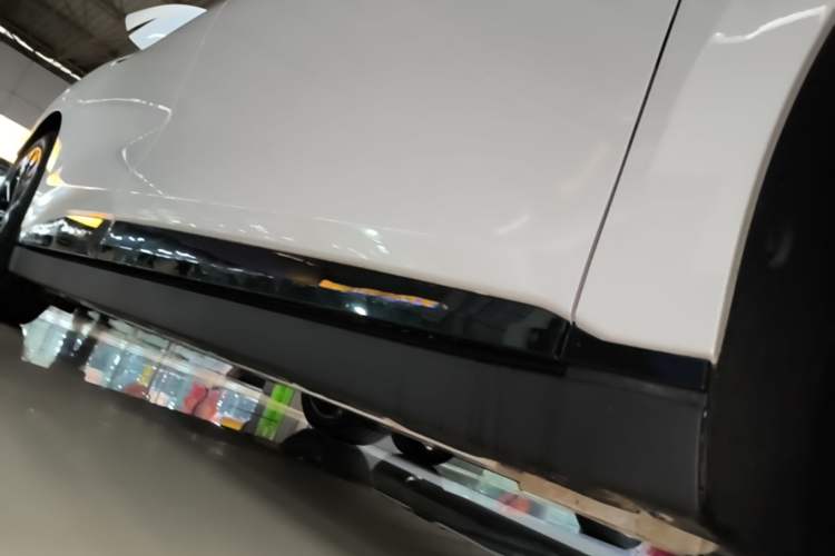 Used Zeekr 007 2025 Rear-Drive Intelligent Driving Version 75 kWh Right Side Sill