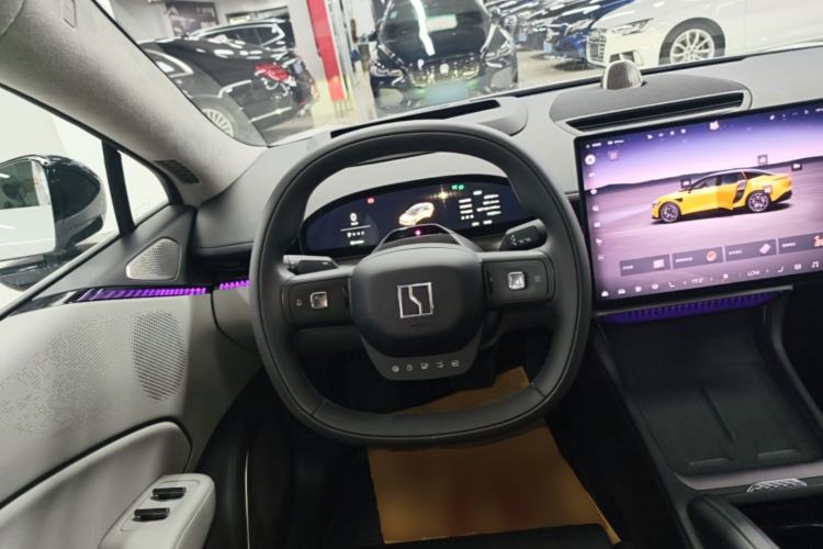 Used Zeekr 007 2025 Long-Range Rear-Wheel-Drive Intelligent Driving Version 100 kWh Steering Wheel