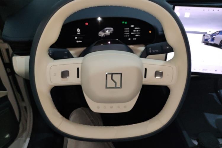 Used Zeekr 007 2025 Rear-Drive Intelligent Driving Version 75 kWh Steering Wheel