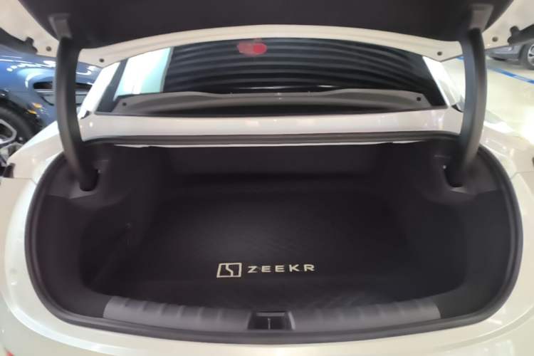 Used Zeekr 007 2025 Rear-Drive Intelligent Driving Version 75 kWh Trunk