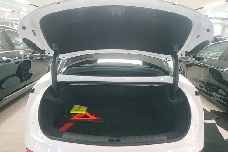 Used Zeekr 007 2025 Long-Range Rear-Wheel-Drive Intelligent Driving Version 100 kWh Trunk