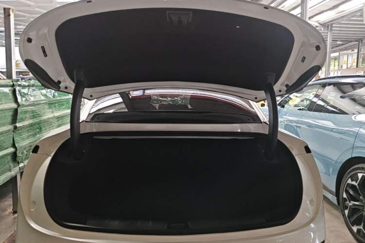 Used Zeekr 007 2025 Long-Range Rear-Wheel-Drive Intelligent Driving Version 100 kWh Trunk