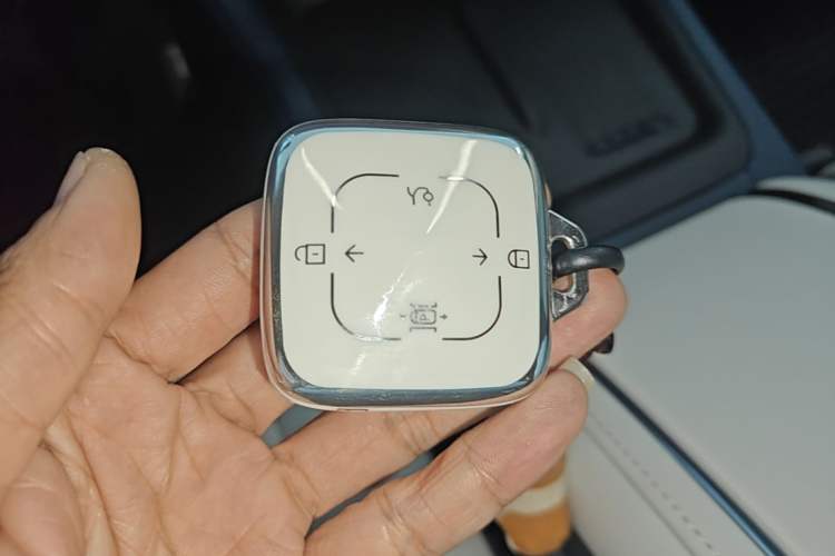 Used Zeekr 007 2025 Rear-Drive Intelligent Driving Version 75 kWh Vehicle Key