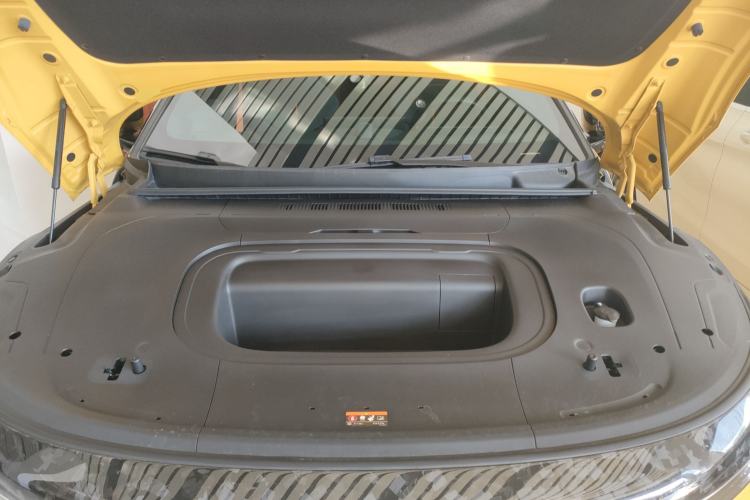 Used Zeekr 007 2025 Four-Wheel-Drive Performance Version 100 kWh Engine Bay