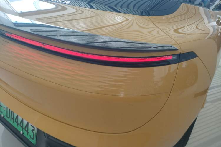 Used Zeekr 007 2025 Four-Wheel-Drive Performance Version 100 kWh Right Rear Taillight