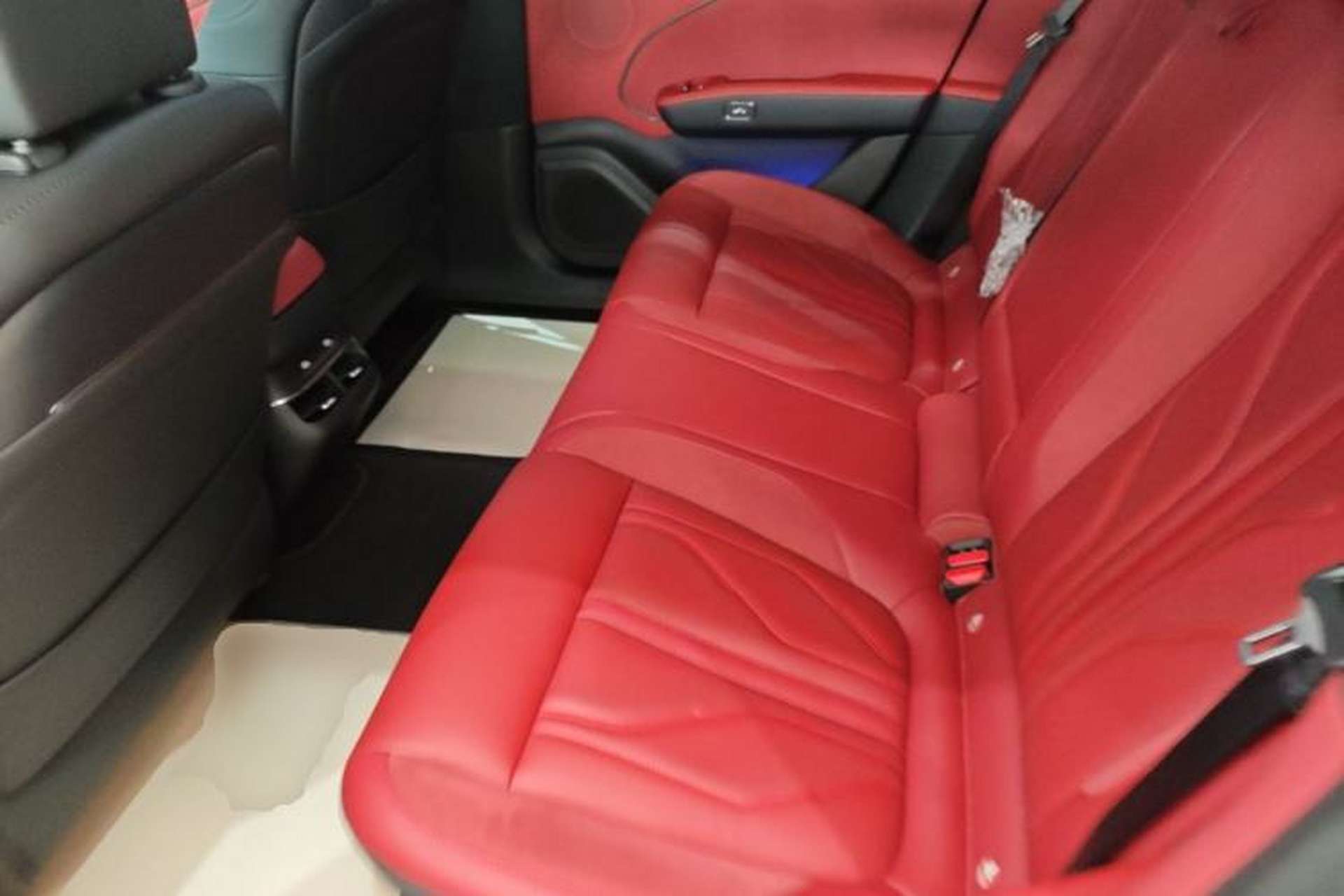 Used Zeekr 007 2026 Model Rear-Drive Max Version 75 kWh Left Rear Seat
