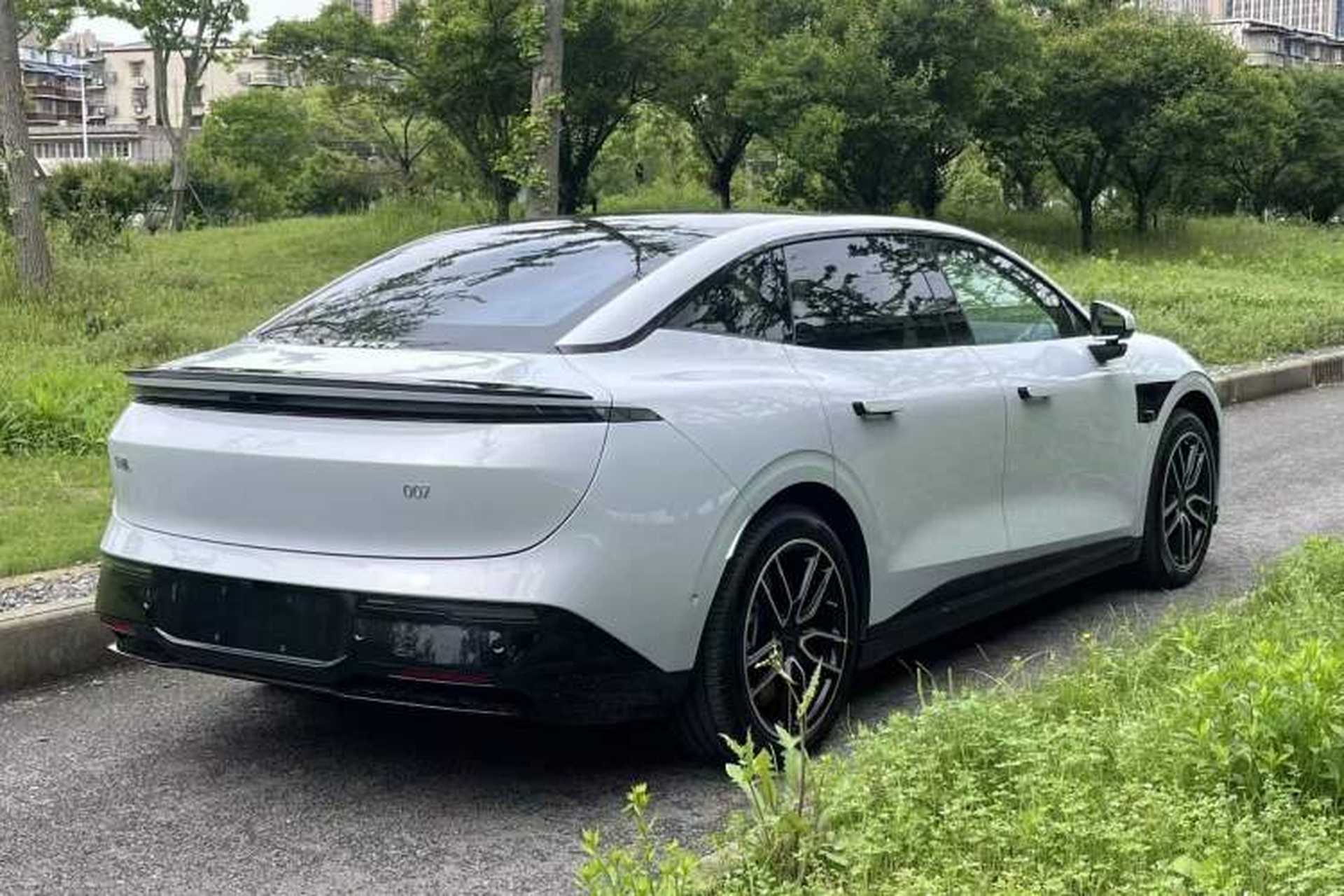 Used Zeekr 007 2026 Model Rear-Drive Max Version 75 kWh Exterior 5