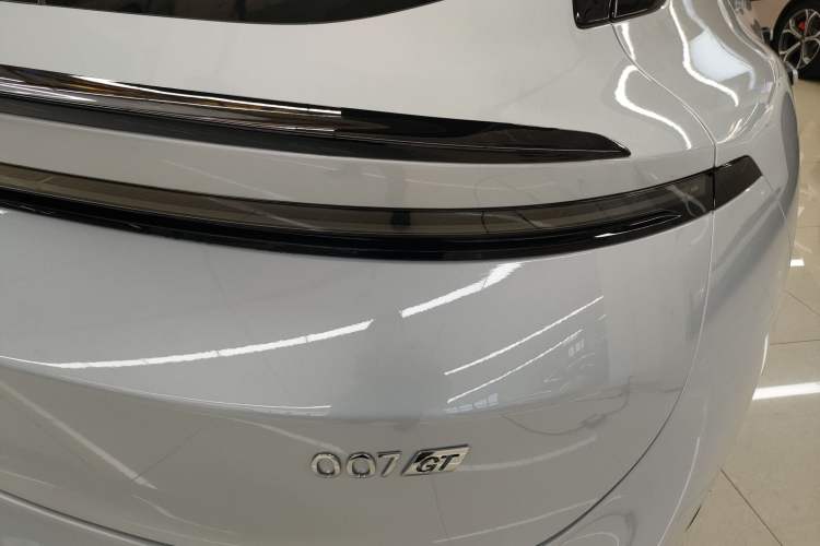 Used Zeekr 007GT 2025 Rear-Drive Intelligent Driving Version 75 kWh Right Rear Taillight