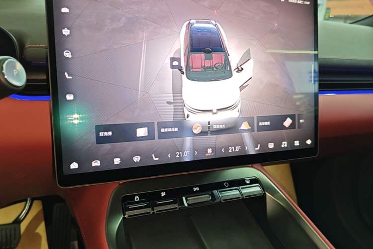 Used Zeekr 007GT 2025 Long-Range Rear-Wheel Drive Intelligent Driving Version 100 kWh Audio And AC Panel