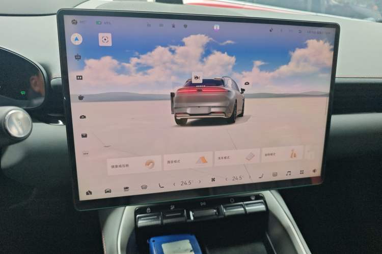 Used Zeekr 007GT 2025 Rear-Drive Intelligent Driving Version 75 kWh Audio And AC Panel