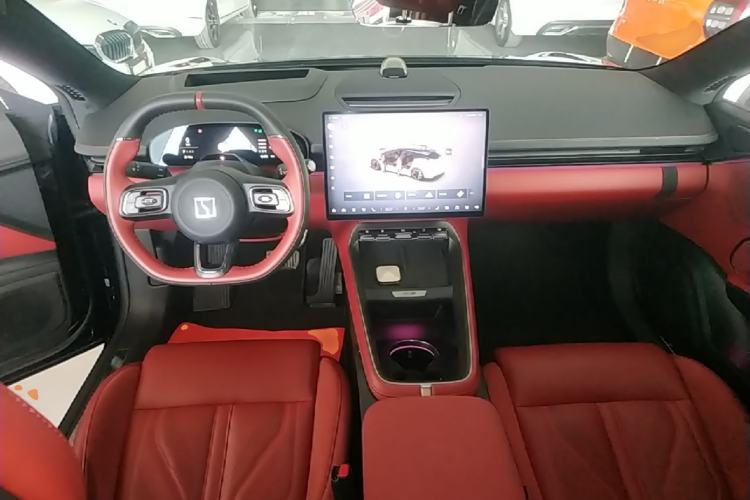 Used Zeekr 007GT 2025 Long-Range Rear-Wheel Drive Intelligent Driving Version 100 kWh Center Console
