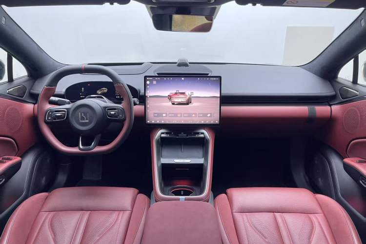 Used Zeekr 007GT 2025 Long-Range Rear-Wheel Drive Intelligent Driving Version 100 kWh Center Console