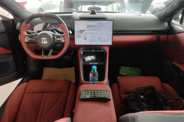 Used Zeekr 007GT 2025 Long-Range Rear-Wheel Drive Intelligent Driving Version 100 kWh Center Console