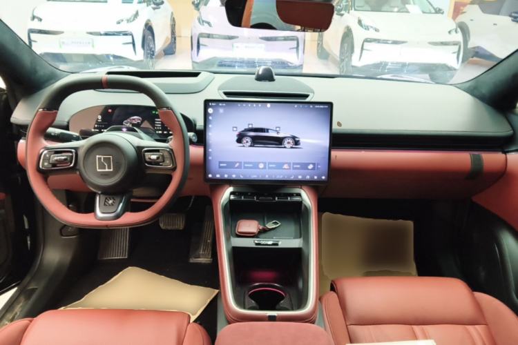 Used Zeekr 007GT 2025 Long-Range All-Wheel-Drive Intelligent Driving Version 100 kWh Center Console