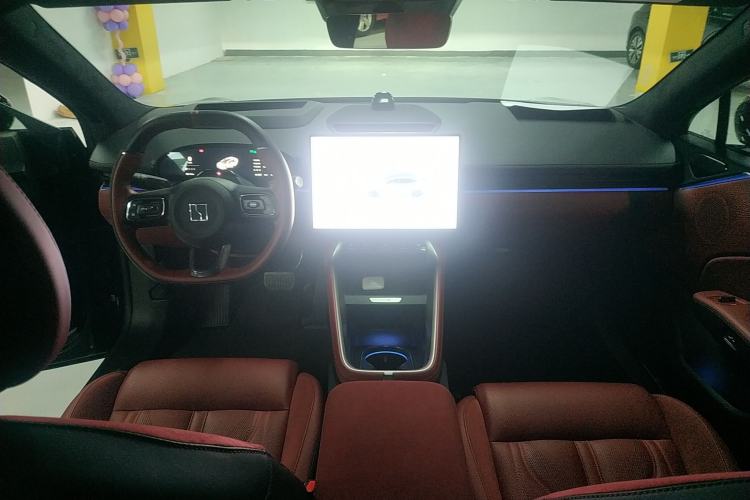 Used Zeekr 007GT 2025 Rear-Drive Intelligent Driving Version 75 kWh Center Console