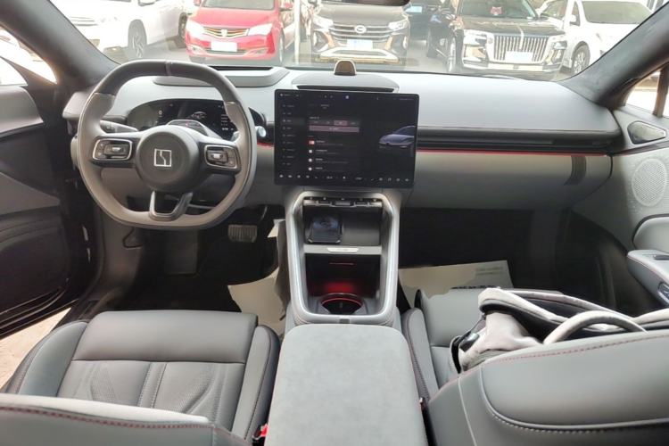 Used Zeekr 007GT 2025 Rear-Drive Intelligent Driving Version 75 kWh Center Console