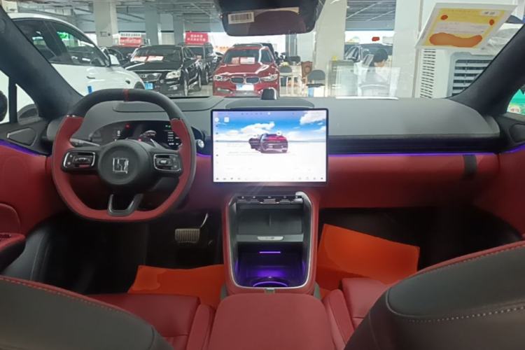 Used Zeekr 007GT 2025 Long-Range Rear-Wheel Drive Intelligent Driving Version 100 kWh Center Console