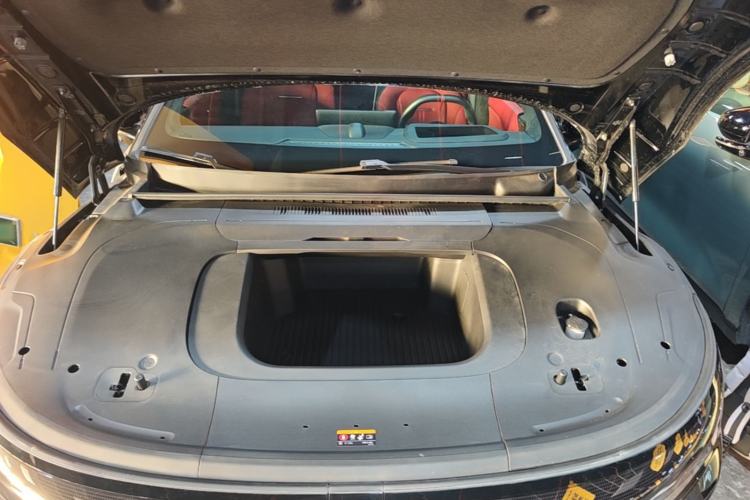 Used Zeekr 007GT 2025 Rear-Drive Intelligent Driving Version 75 kWh Engine Bay