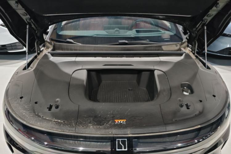 Used Zeekr 007GT 2025 Long-Range Rear-Wheel Drive Intelligent Driving Version 100 kWh Engine Bay